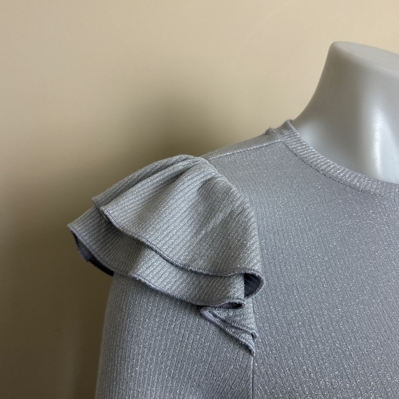 GAP - ribbed silver shine & ruffle longsleeve Medium - p2p is 18". - Picture 7 of 8
